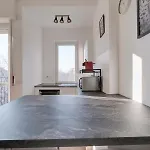Lägenhet Loft Charme: Bilocale Con Balcone *