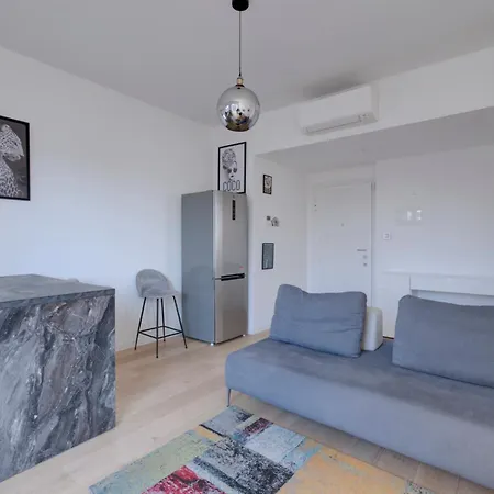 Loft Charme: Bilocale Con Balcone Apartamento Milão